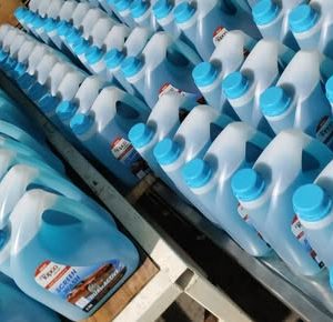 Nước rửa kính Topco