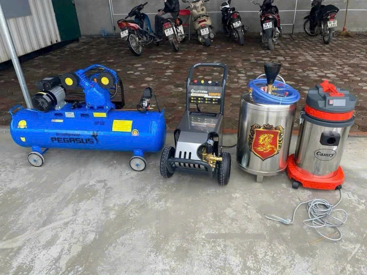 Bộ rửa xe ô tô chuyên nghiệp đón 50-100 xe/ngày